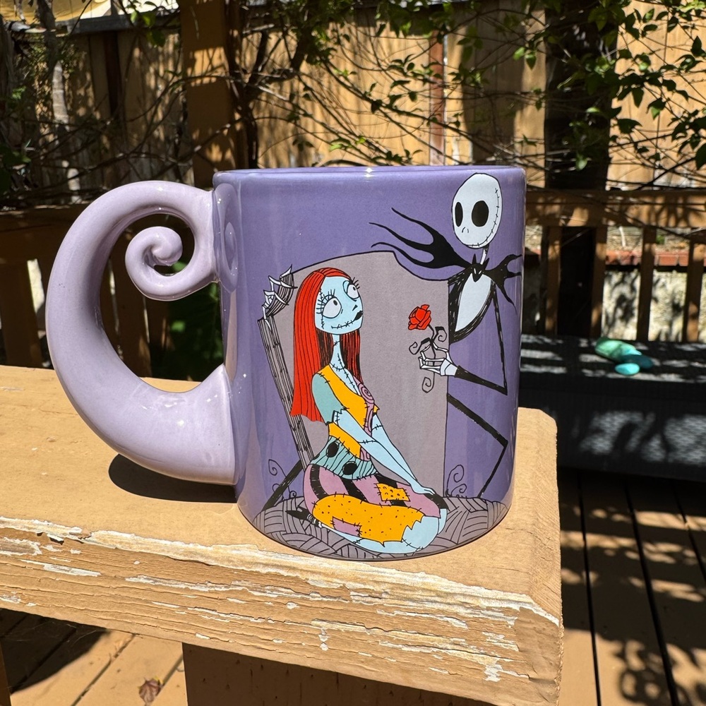 Disney The Nightmare Before Christmas Jack & Sally Spiral Handle Ceramic Mug.